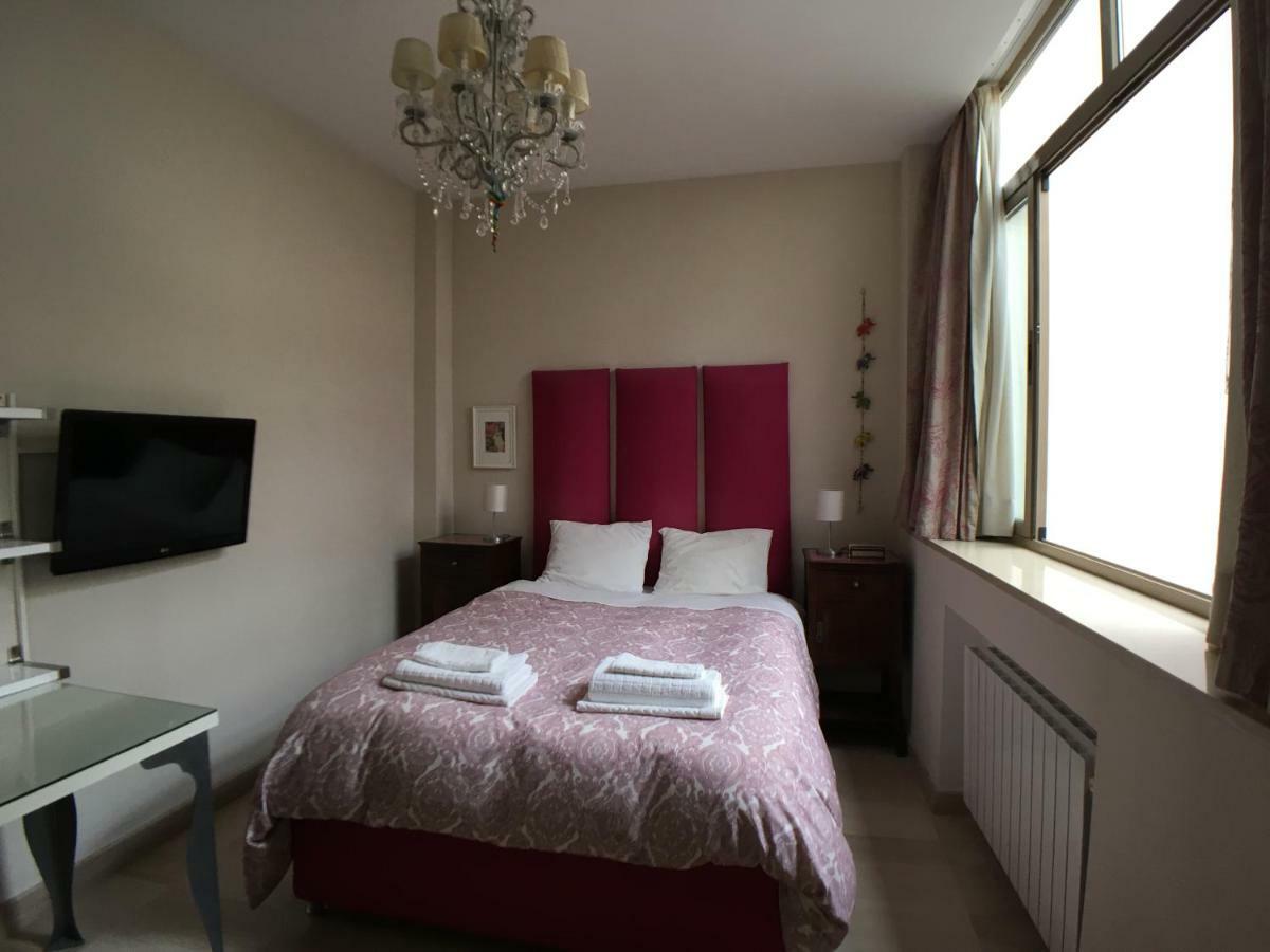 Guest House Europa 12 Sevilla Buitenkant foto